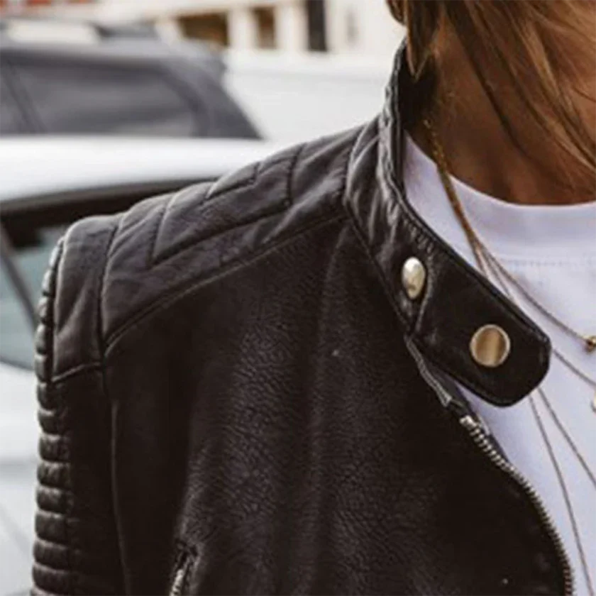 Isla | Classic Black Leather Jacket – Stylish Slim Biker Design